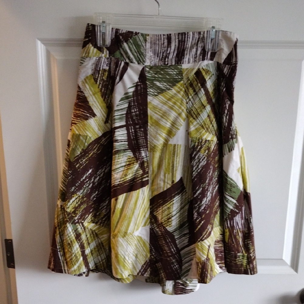 Green and Brown Knee-Length A-Line Pleated Skirt